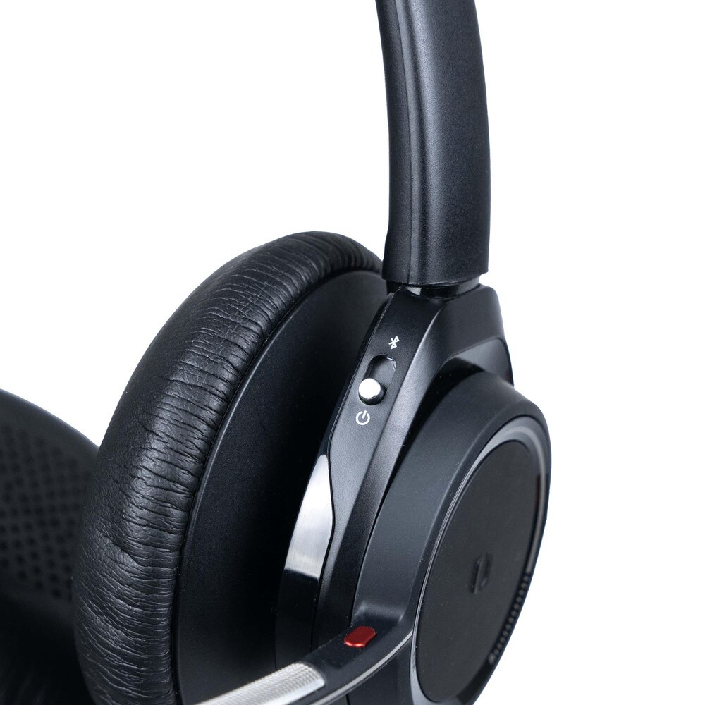 Plantronics Voyager Focus UC B825-M (202652-102, 202652-02) Like New 3