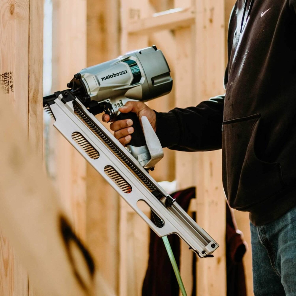 Metabo HPT 3-1/4 Inch 21-Degree Framing Nailer with Aluminum Magazine (NR83A5-S1) New 10