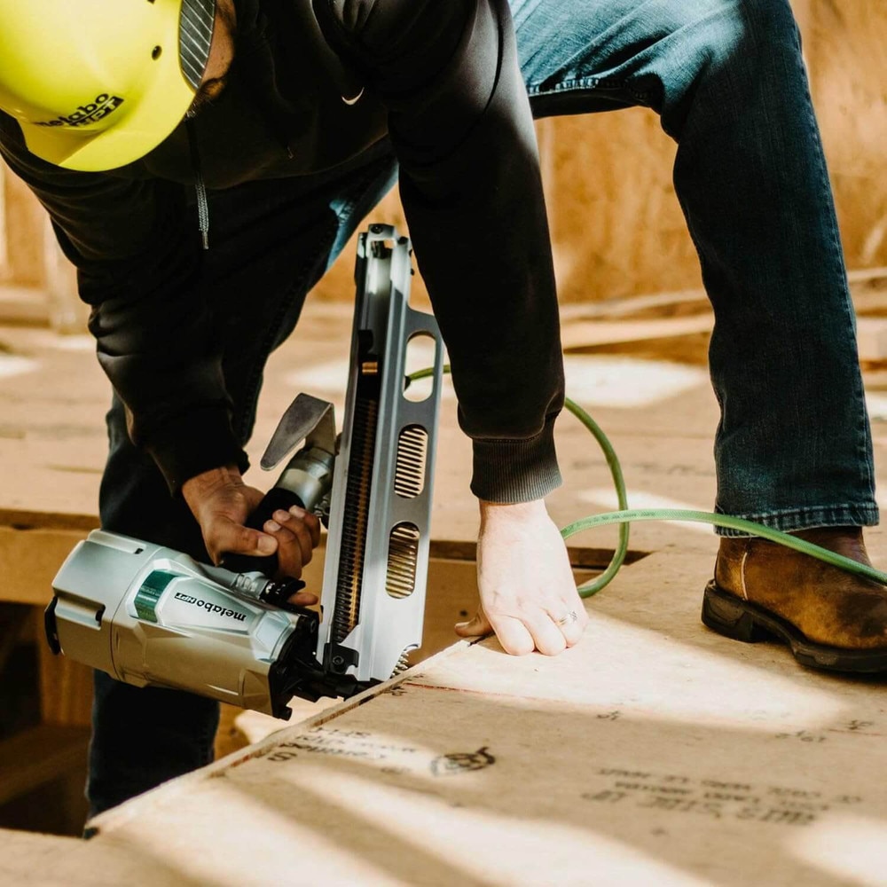 Metabo HPT 3-1/4 Inch 21-Degree Framing Nailer with Aluminum Magazine (NR83A5-S1) New 15