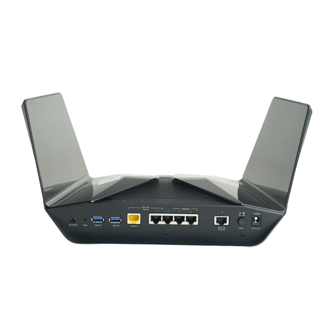 Netgear RAXE500 Nighthawk AXE11000 Wireless Tri-Band Gigabit Router (RAXE500-100NAR) Like New 3